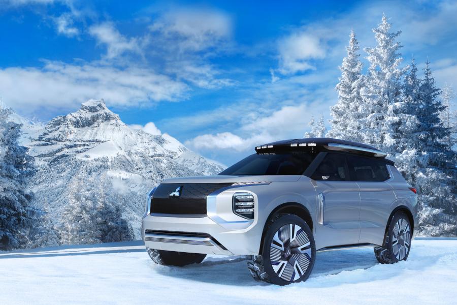  Mitsubishi Engelberg Tourer 2019 года  (фото 3 из 38)